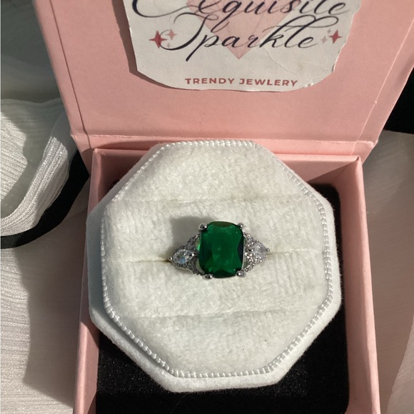 -💍925 Sterling Silver Radiant Cut Emerald Green zircon Ring - Picture 4 of 15